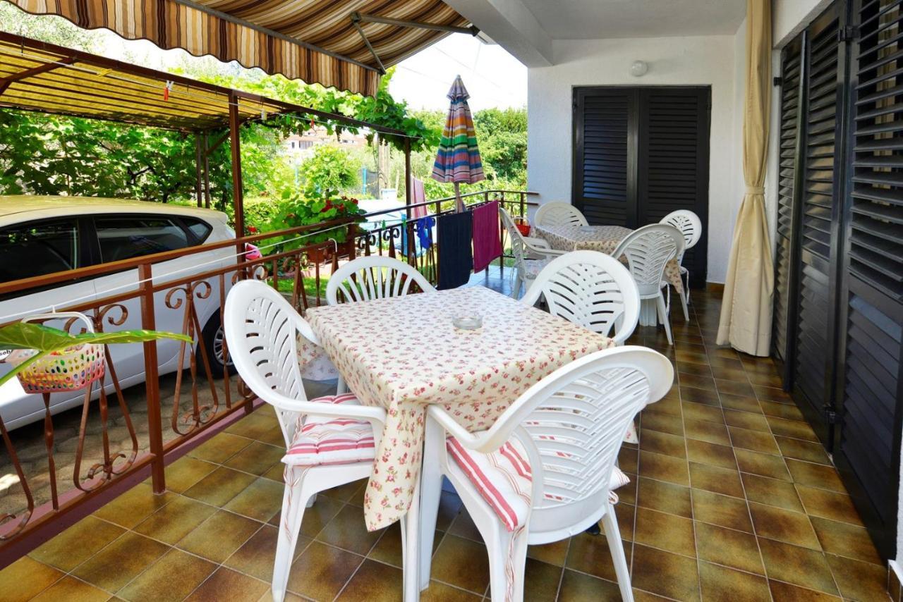 Apartment Complex Nevia โปเรช ภายนอก รูปภาพ